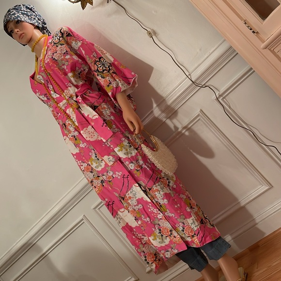 Vintage Japanese KIMONO by BEST QUALITY. Size small- medium . Lined - Picture 7 of 16